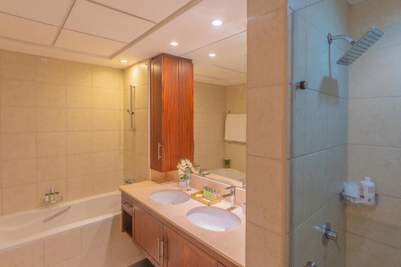 Spectacular Burj & Fountain View - Luxurious 3 Bedrooms & Maids Room - The Residences Dubái Exterior foto