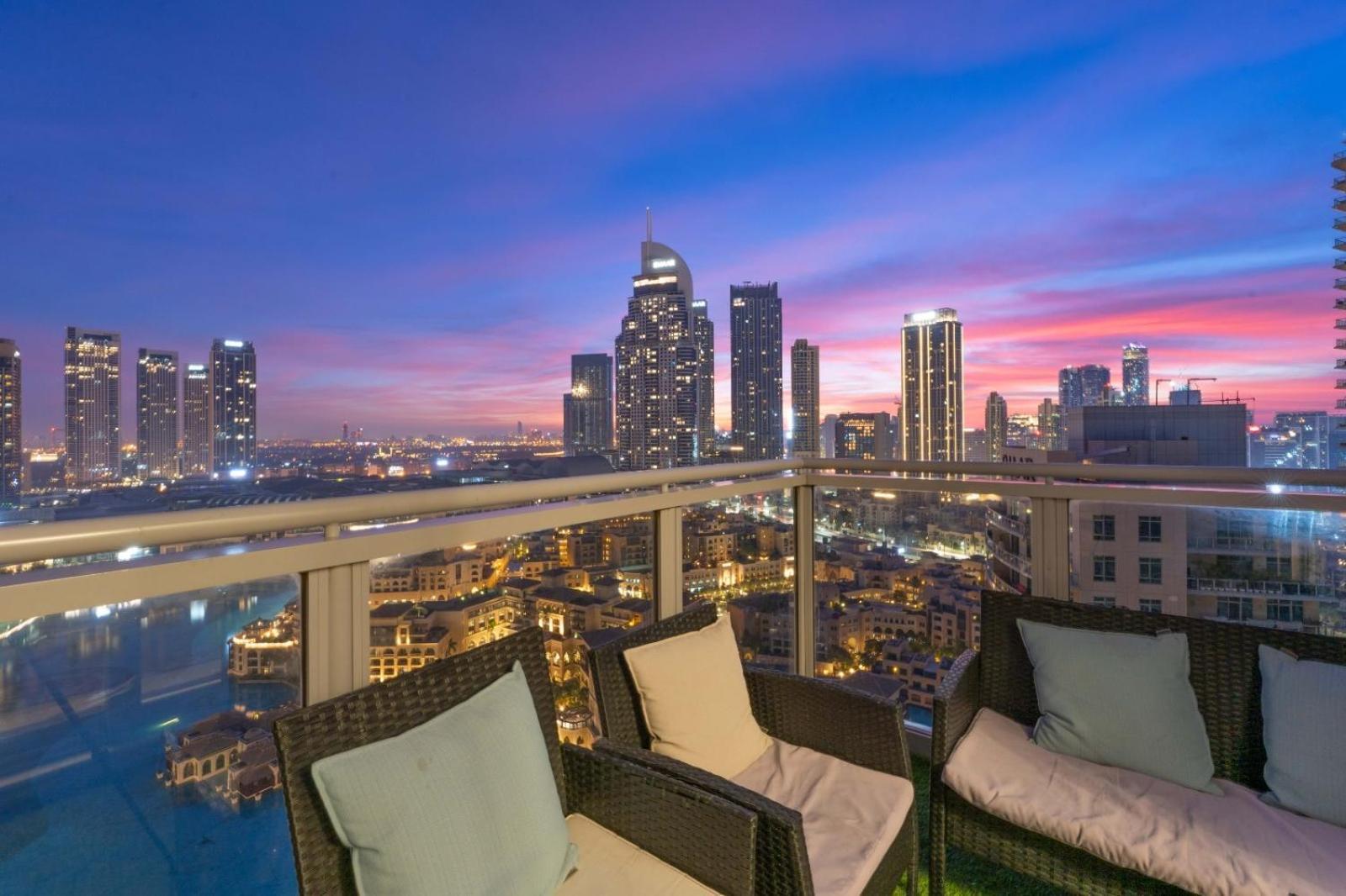 Spectacular Burj & Fountain View - Luxurious 3 Bedrooms & Maids Room - The Residences Dubái Exterior foto