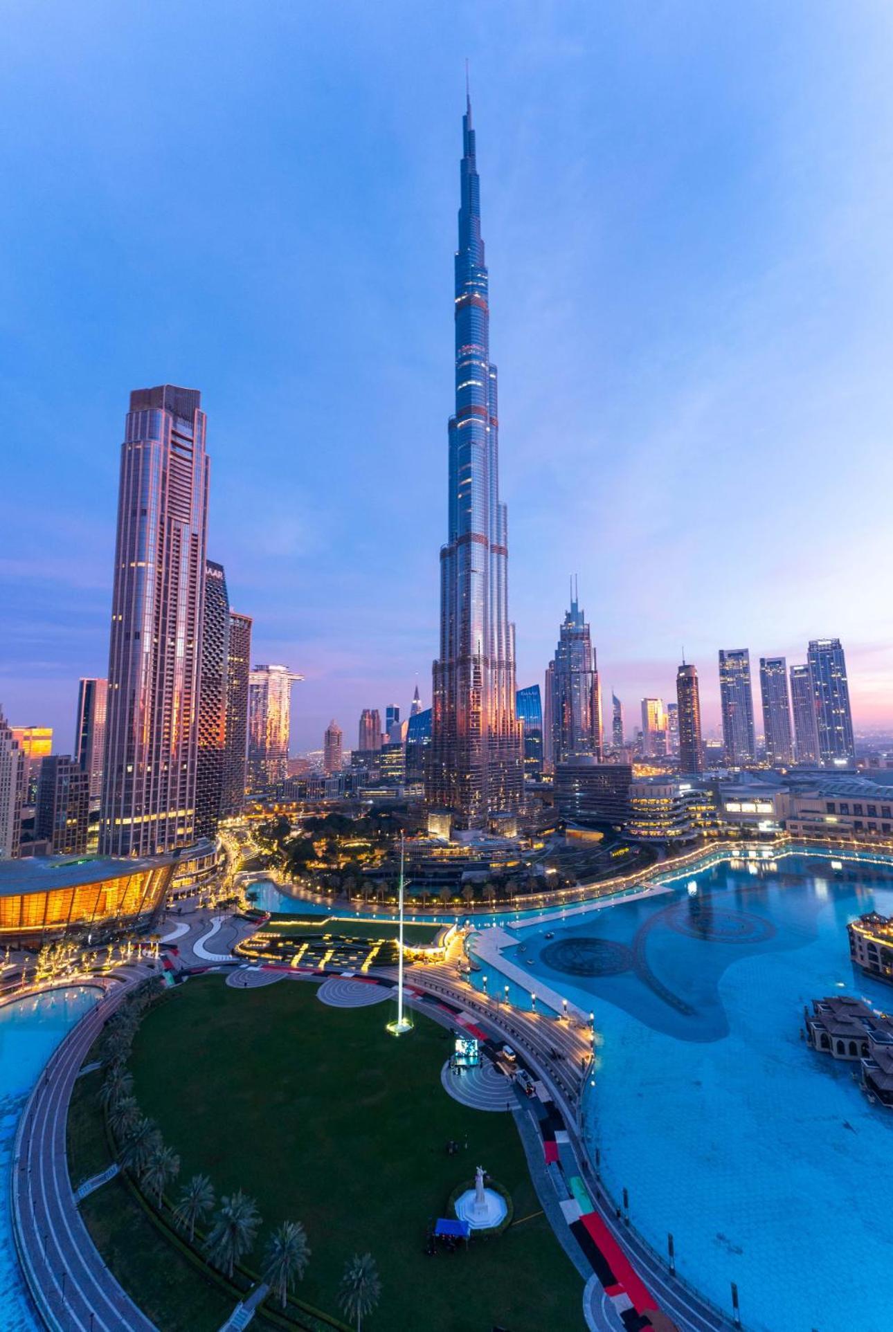 Spectacular Burj & Fountain View - Luxurious 3 Bedrooms & Maids Room - The Residences Dubái Exterior foto