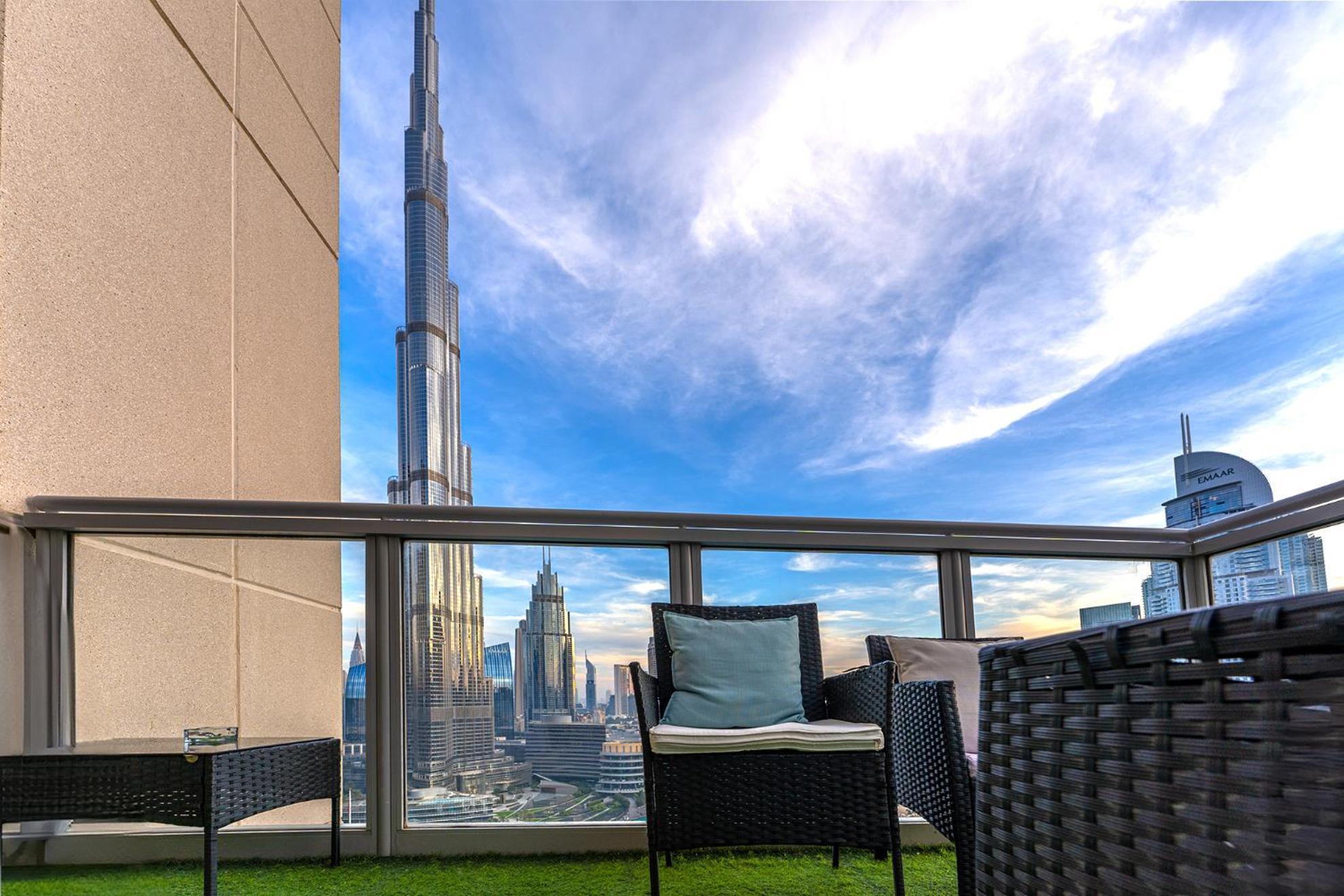 Spectacular Burj & Fountain View - Luxurious 3 Bedrooms & Maids Room - The Residences Dubái Exterior foto